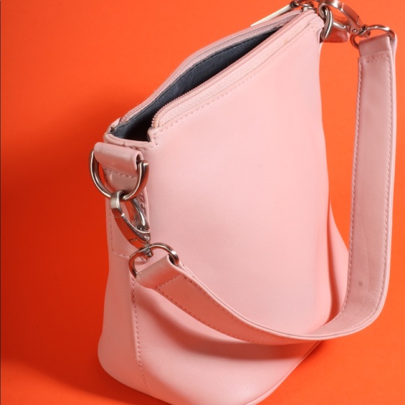 Hobo International Leather Pink Bucket Handbag - Picture 4 of 9